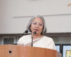Principal Mrs. Promini Chopra addressing the assembly (2)