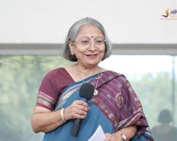 Principal Mrs Promini Chopra addressing the students and parents