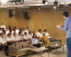 Karan ji interacting with the students