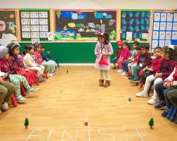 Christmas games that fill the classroom with cheer.